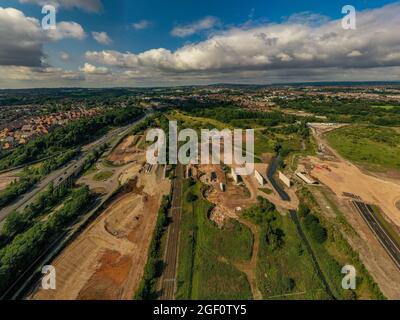 Vue aérienne du nouveau site de construction de la route de liaison de la vallée de l'Etruria Stoke on Trent août 2021 mise à jour des progrès , Wolstantion Drone Banque D'Images