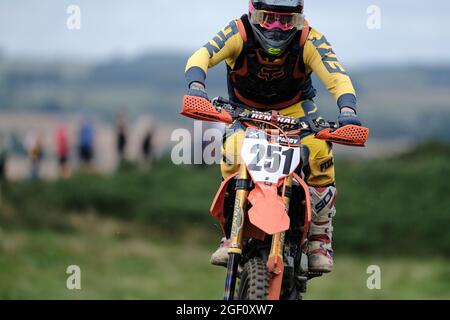 Hawick, Royaume-Uni. 22 août 2021. Action de la série 5 de l'événement du Scottish TwinSHOCK Scramble Club qui s'est tenu près de Hawick le dimanche 22 août 2021 crédit : Rob Gray/Alamy Live News Banque D'Images