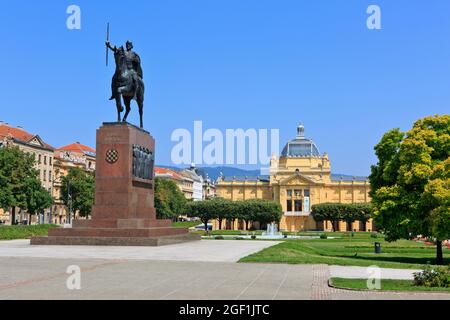 Monument à Tomislav (le premier roi de Croatie) et le Pavillon d'art (1898) à Zagreb, Croatie Banque D'Images