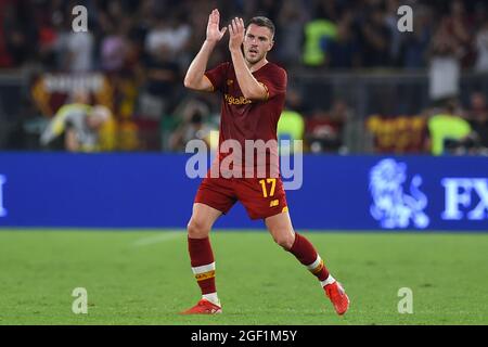 Rome, Latium. 22 août 2021. Jordan Veretout of AS Roma pendant la série UN match entre AS Roma et Fiorentina au stade Olimpico à Rome, Italie, 22 août 2021. Crédit : Agence photo indépendante/Alamy Live News Banque D'Images