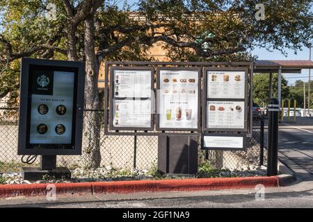 Georgetown, Texas, États-Unis - sélection de menus à la borne de commande du drive-in du café Starbucks Banque D'Images
