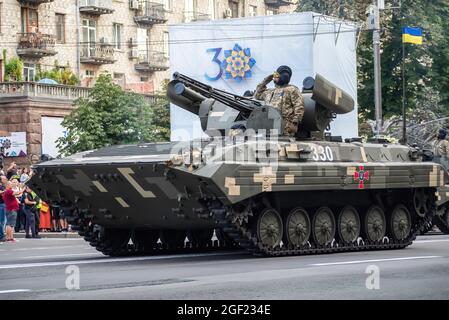 Kiev, Ukraine. 22 août 2021. Les machines militaires sont vues lors de la répétition du défilé militaire qui aura lieu le jour de l'indépendance. (Photo de Valera Golovniov/SOPA Images/Sipa USA) crédit: SIPA USA/Alay Live News Banque D'Images