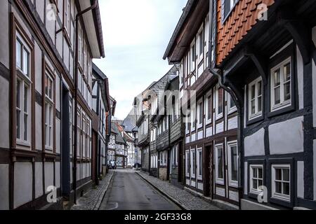 GOSLAR, ALLEMAGNE - 16 septembre 2016 : la ville de Goslar a une riche histoire culturelle. Actuellement, la ville a environ 1800 maisons de fachwerk anciennes. La vieille ville sont des Nations Unies Banque D'Images