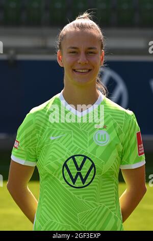Wolfsburg, Allemagne. 23 août 2021. Football, femmes: Bundesliga, VfL Wolfsburg, présentation de l'équipe au stade AOK. Lynn Wilms. Credit: Swen Pförtner/dpa/Alay Live News Banque D'Images