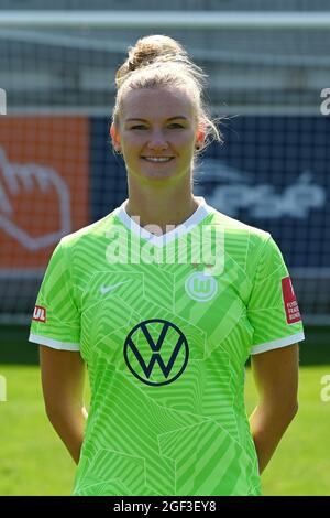 Wolfsburg, Allemagne. 23 août 2021. Football, femmes: Bundesliga, VfL Wolfsburg, présentation de l'équipe au stade AOK. Alexandra Popp. Credit: Swen Pförtner/dpa/Alay Live News Banque D'Images