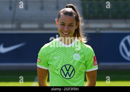 Wolfsburg, Allemagne. 23 août 2021. Football, femmes: Bundesliga, VfL Wolfsburg, présentation de l'équipe au stade AOK. Lena Oberdorf. Credit: Swen Pförtner/dpa/Alay Live News Banque D'Images