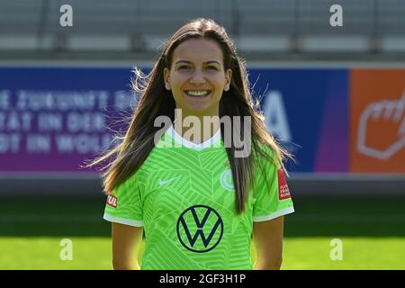 Wolfsburg, Allemagne. 23 août 2021. Football, femmes: Bundesliga, VfL Wolfsburg, présentation de l'équipe au stade AOK. Joelle Wedemeyer. Credit: Swen Pförtner/dpa/Alay Live News Banque D'Images