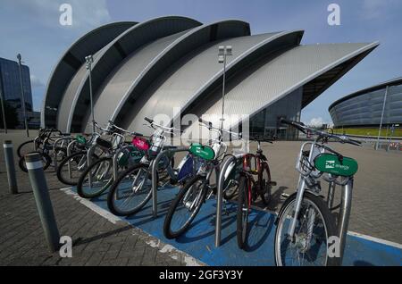 Un point de vue général de la SEC Armadillo sur le campus écossais de Glasgow, qui sera l'un des lieux de la Conférence des Parties des Nations Unies sur les changements climatiques - également connue sous le nom de COP26. Date de la photo: Lundi 23 août 2021. Banque D'Images