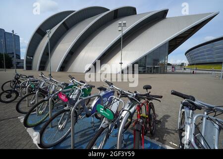 Un point de vue général de la SEC Armadillo sur le campus écossais de Glasgow, qui sera l'un des lieux de la Conférence des Parties des Nations Unies sur les changements climatiques - également connue sous le nom de COP26. Date de la photo: Lundi 23 août 2021. Banque D'Images