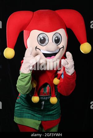 Magdebourg, Allemagne. 23 août 2021. Handball, 1. league, photo officielle de l'équipe SC Magdeburg. Mascotte jusqu'à Eulenspiegel. Crédit : Ronny Hartmann/dpa/Alay Live News Banque D'Images