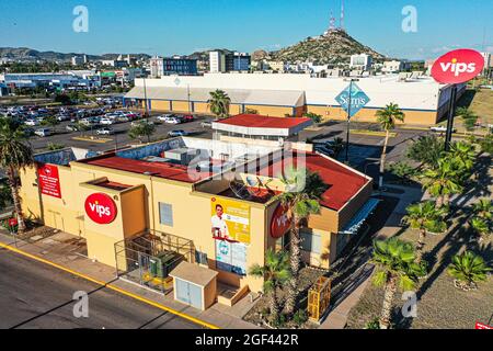 Restaurant VIP sur le Paseo Río Sonora à Vado del Rio Sonora. Hermosillo, Sonora Mexique. (Photo de Luis Gutierrez / NortePhoto.com) Restaurante VIP Banque D'Images