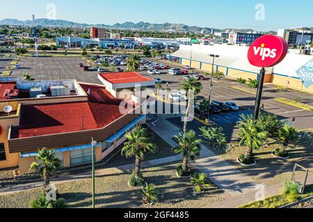 Restaurant VIP sur le Paseo Río Sonora à Vado del Rio Sonora. Hermosillo, Sonora Mexique. (Photo de Luis Gutierrez / NortePhoto.com) Restaurante VIP Banque D'Images