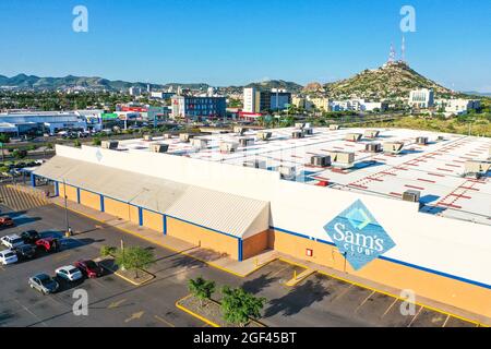 DOMAINE de vente en gros DE SAMS Club sur Paseo Río Sonora ou Vado del Rio Sonora. Hermosillo, Mexique. (Photo de Luis Gutierrez / NortePhoto.com) Bodega de mayo Banque D'Images