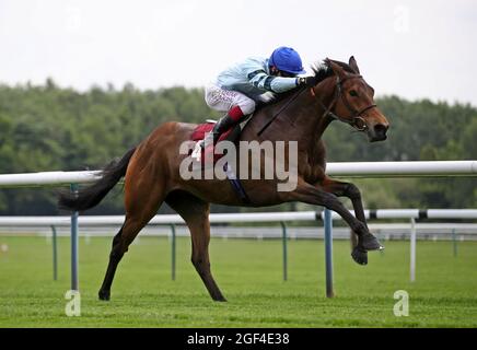 La photo du dossier datée du 29-05-2021 de Quickthorn, criblée par Oisin Murphy, est claire avant de continuer à gagner l'attention que vous vous êtes donné à Betway handicap au champ de courses de Haydock Park à Newton-le-Willows, Merseyside. Date de publication : lundi 23 août 2021. Banque D'Images