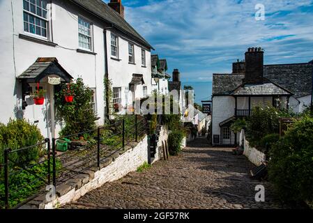 La rue principale pavée piétonne du village de Clovelly Banque D'Images