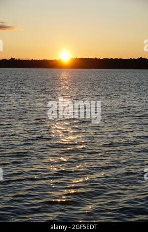 Lever de soleil sur l'est Twin Lake Banque D'Images