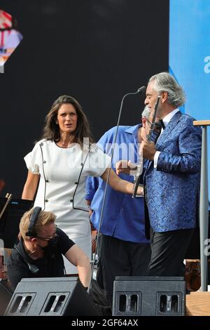 Central Park, New York, États-Unis, 21 août 2021 - l'Orchestre philharmonique de New York et Veronica Berti, Andrea Bocelli épouse lors du concert de Homecoming de New York au Great Lawn de Central Park le 21 août. Photo: Crédit PHOTO Luiz Rampelotto/EuropaNewswire OBLIGATOIRE. Banque D'Images