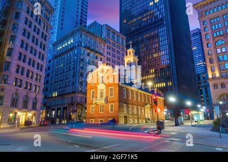 Boston Old State House se trouvant la nuit dans le Massachusetts, États-Unis Banque D'Images