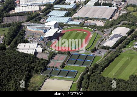 Vue aérienne du stade South Leeds et du John Charles Center for Sport, 5 emplacements côte à côte Banque D'Images