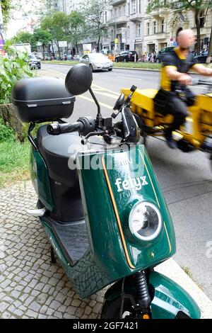 E-scooter de Felyx, Berlin, Allemagne Banque D'Images