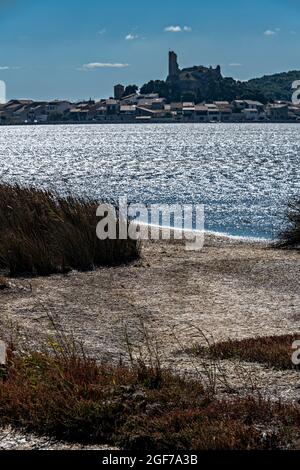 Vue sur Gruissan, Parc naturel régional de Narbonnaise en Méditerranée, département de l'Aude, France. Banque D'Images