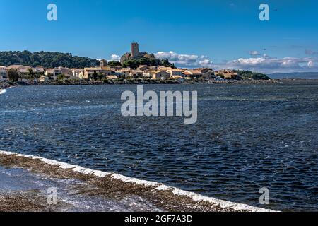 Vue sur Gruissan, Parc naturel régional de Narbonnaise en Méditerranée, département de l'Aude, France. Banque D'Images
