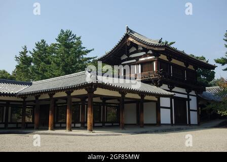 Le dépôt de Sutra (kyozo) de la Cité occidentale du Temple Horyuji, préfecture de Nara au Japon Banque D'Images