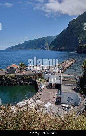 Seixal Village, côté nord de l'île de Madère Banque D'Images