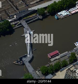 Pont sur la Yarra River depuis Eureka Tower, Melbourne, État de Victoria, Australie Banque D'Images