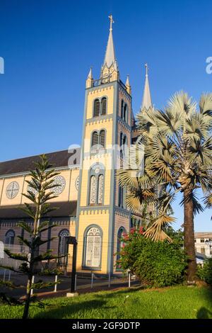 Cathédrale Saint Pierre et Paul à Paramaribo, capitale du Suriname. Banque D'Images