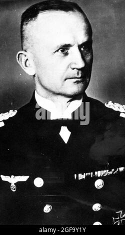 Portrait du Grand amiral allemand Karl Dönitz, qui devint Führer après le suicide d'Hitler en avril 1945 Banque D'Images