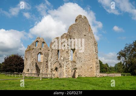 Prieuré de Boxgrove, ruines de la maison d'hébergement du monastère bénédictin, un point de repère historique dans le village de Boxgrove, Angleterre, Royaume-Uni Banque D'Images