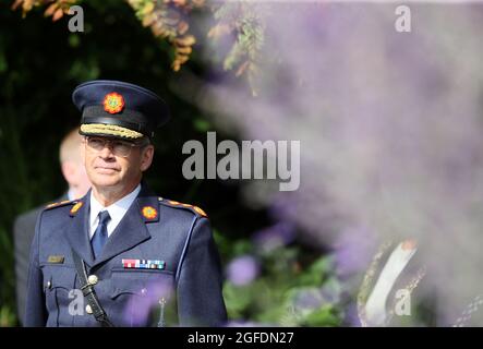 Le commissaire de Garde Drew Harris assiste à une cérémonie au château de Dublin pour récompenser Scott Medals pour bravoure aux membres décédés et en service d'un Siochana de Garde. Date de la photo: Mercredi 25 août 2021. Banque D'Images