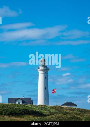 Vue sur le phare Hirtshals FYR au Danemark. Banque D'Images