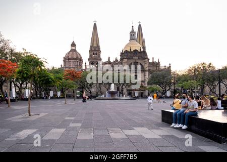 Cathédrale vue de la piazza della liberazione. Guadalajara, Mexique Banque D'Images