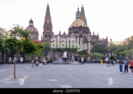 Cathédrale vue de la piazza della liberazione. Guadalajara, Mexique Banque D'Images