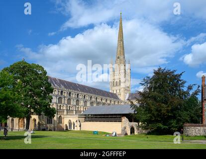 Cathédrale de Norwich, Norwich, Norfolk, East Anglia, Angleterre, ROYAUME-UNI Banque D'Images