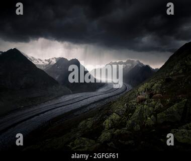 Skies spectaculaires au glacier d'Aletsch, Suisse Banque D'Images