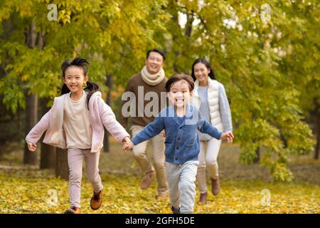 Bonne famille en bois Banque D'Images