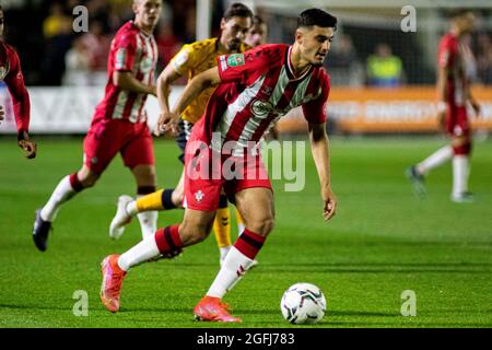 Newport, Royaume-Uni. 25 août 2021. Armando Broja de Southampton en action. Carabao Cup, 2e match rond, Newport County v Southampton, Rodney Parade, Cardiff, pays de Galles, le mercredi 25 août 2021. Cette image ne peut être utilisée qu'à des fins éditoriales. Utilisation éditoriale uniquement, licence requise pour une utilisation commerciale. Aucune utilisation dans les Paris, les jeux ou les publications d'un seul club/ligue/joueur. photo de Lewis Mitchell/Andrew Orchard sports Photography/Alamy Live News crédit: Andrew Orchard sports Photography/Alamy Live News Banque D'Images