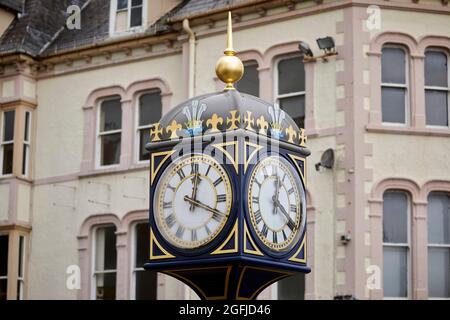 Centre-ville de Colwyn Bay Andrew Fraser Memorial Clock Trust par J. B. Joyce and Company of Whitchurch, Shropshire Banque D'Images