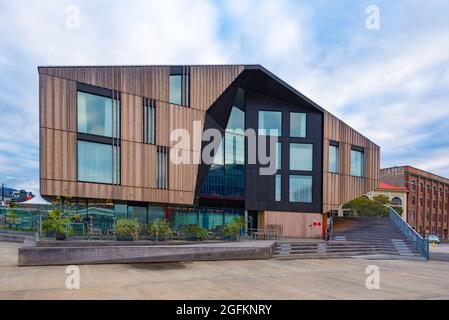 Conçu par la société locale Circa Morris-Nunn Chua Architects, l'hôtel Macq01 est un hôtel haut de gamme construit en 2017, au bord de l'eau à Hobart, en Tasmanie Banque D'Images