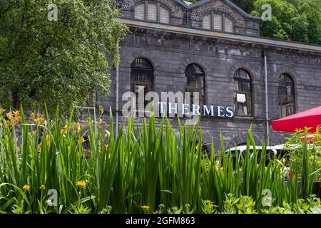 Le bâtiment Spa dans le style néo-byzantin au Mont-Dore, Parc naturel des volcans d'Auvergne, département du Puy de Dome, Auvergne Rhône Alpes, France Banque D'Images