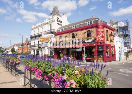 The Bull's Head pub et Waterman's Arms sur Lonsdale Road, Barnes, Londres, SW13, Angleterre, ROYAUME-UNI Banque D'Images