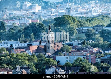 Stuttgart depuis la colline de Muckensturm. Banque D'Images