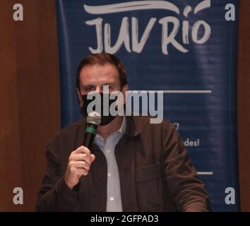 Rio de Janeiro, Rio de Janeiro, Brésil. 26 août 2021. (INT) l'hôtel de ville de Rio de Janeiro lance le programme transformer la génération. Août 26, Rio de Janeiro, Brésil: Le maire de Rio, Eduardo Paes, et le secrétaire spécial de la Jeunesse, Salvino Oliveira, annoncent le programme transformer la génération, qui profitera à 12,000 jeunes de Rio de Janeiro d'ici 2024, lors d'un événement au Musée d'Art de Rio, jeudi (26). Le projet encouragera la population âgée de 14 à 29 ans à créer des solutions pour garantir les droits. (Credit image: © Erica Martin/TheNEWS2 via ZUMA Press Wire) Banque D'Images