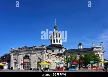 Kingston, Canada - le 15 août 2021 : l'hôtel de ville de Kingston a été terminé en 1844, lorsque la ville était la capitale de la province du Canada d'alors. Il est d Banque D'Images