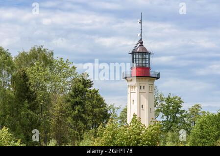 Le nouveau phare actuellement inactif au Cap Rozewie sur la rive de la mer Baltique en Pologne Banque D'Images