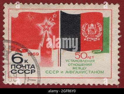 URSS - VERS 1969 : un timbre-poste imprimé en Union soviétique a consacré 50 ans de relations diplomatiques entre l'URSS et l'Afghanistan, vers 1969 Banque D'Images