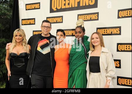 Los Angeles, Californie. 25 août 2021. Kirby Howell-Baptiste, Kristen Bell, Bebe Rexha, Aron Gaudet, Gita Pullapilly aux arrivées pour QUEENPENS Premiere, four Seasons Hotel Los Angeles à Beverly Hills, Los Angeles, CA 25 août 2021. Crédit : Elizabeth Goodenough/Everett Collection/Alay Live News Banque D'Images